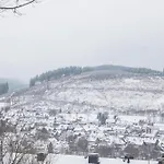 Casa vacanze Welcome In - In Niedersfeld-winterberg, Auf Einem Huegel Gelegen, Mit Sauna *
